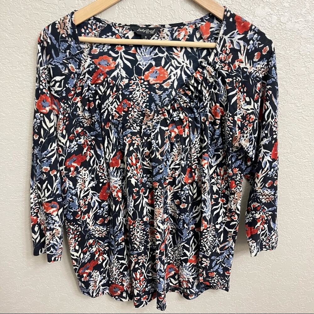 Lucky Brand Blue Floral Blouse size Small